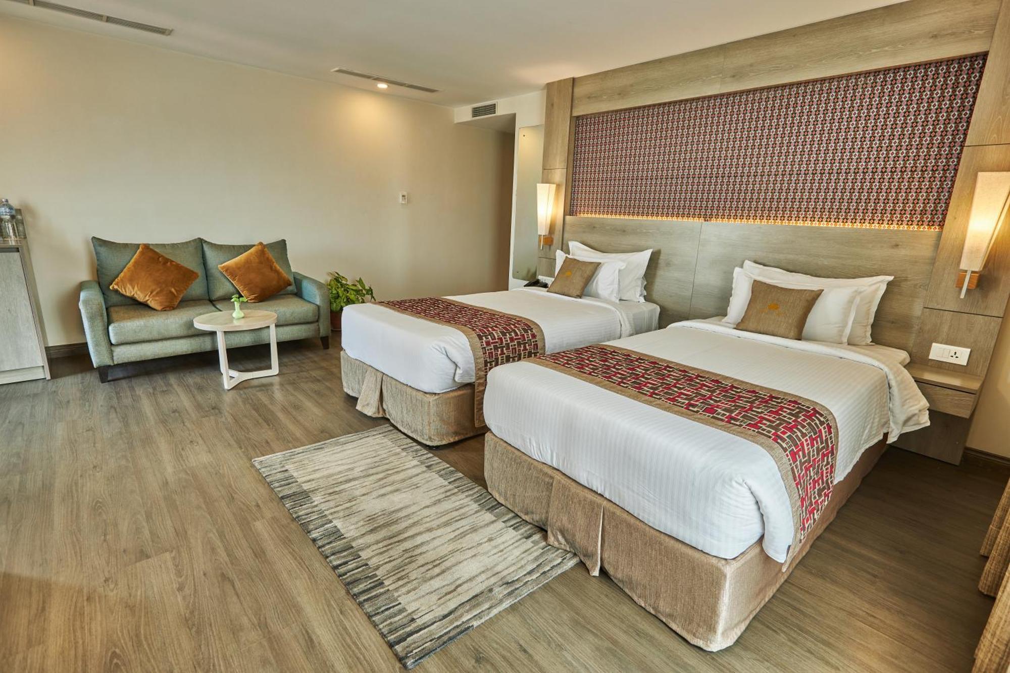 Hotel Crowne Imperial Катманду Экстерьер фото