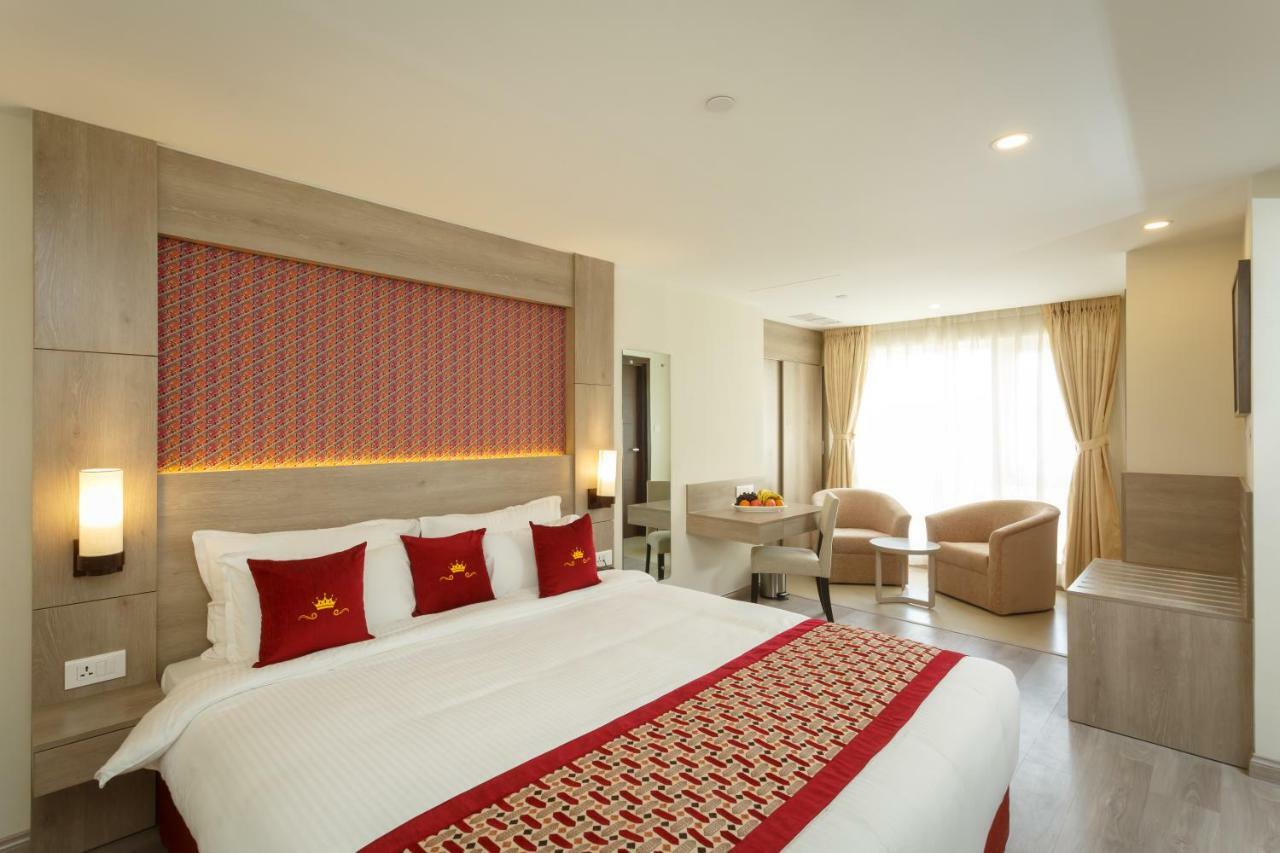 Hotel Crowne Imperial Катманду Экстерьер фото