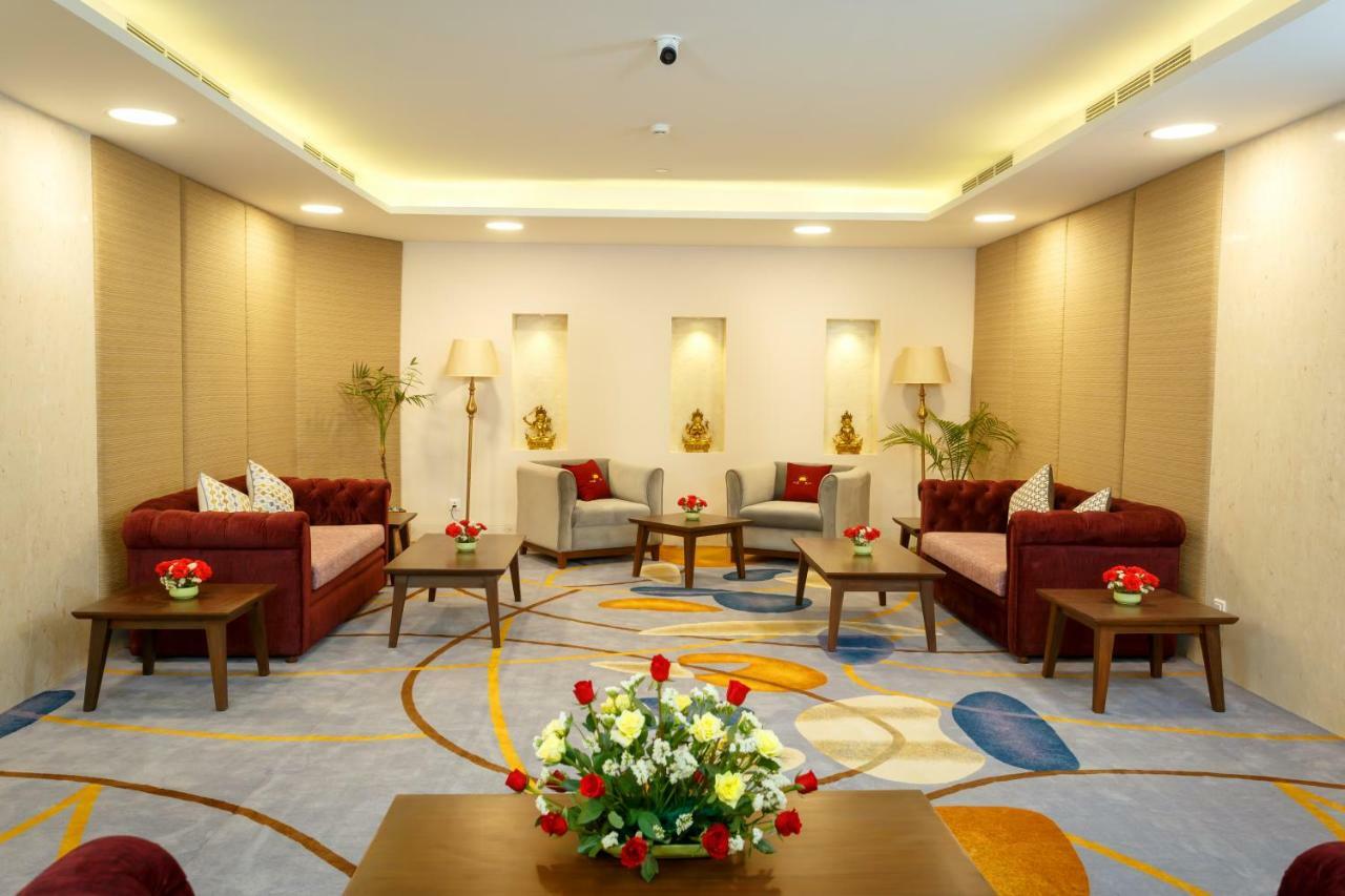 Hotel Crowne Imperial Катманду Экстерьер фото