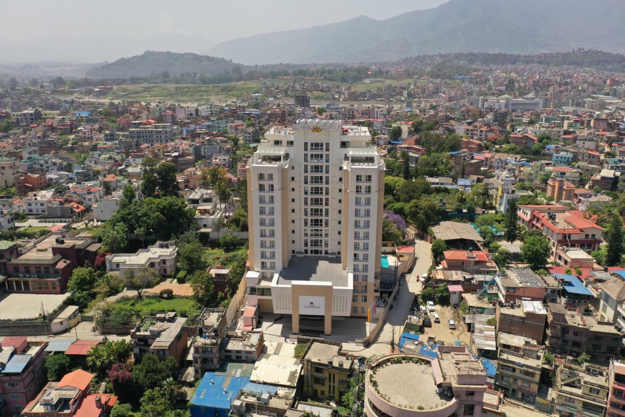 Hotel Crowne Imperial Катманду Экстерьер фото