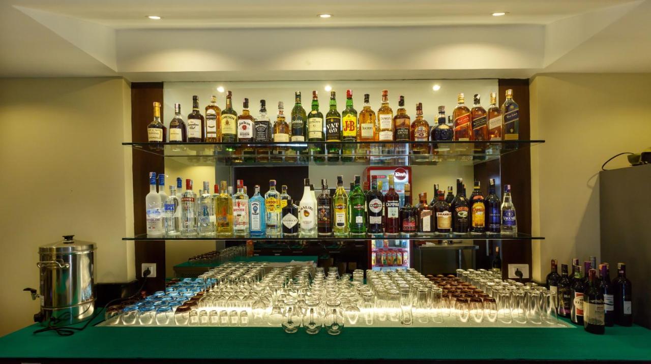 Hotel Crowne Imperial Катманду Экстерьер фото